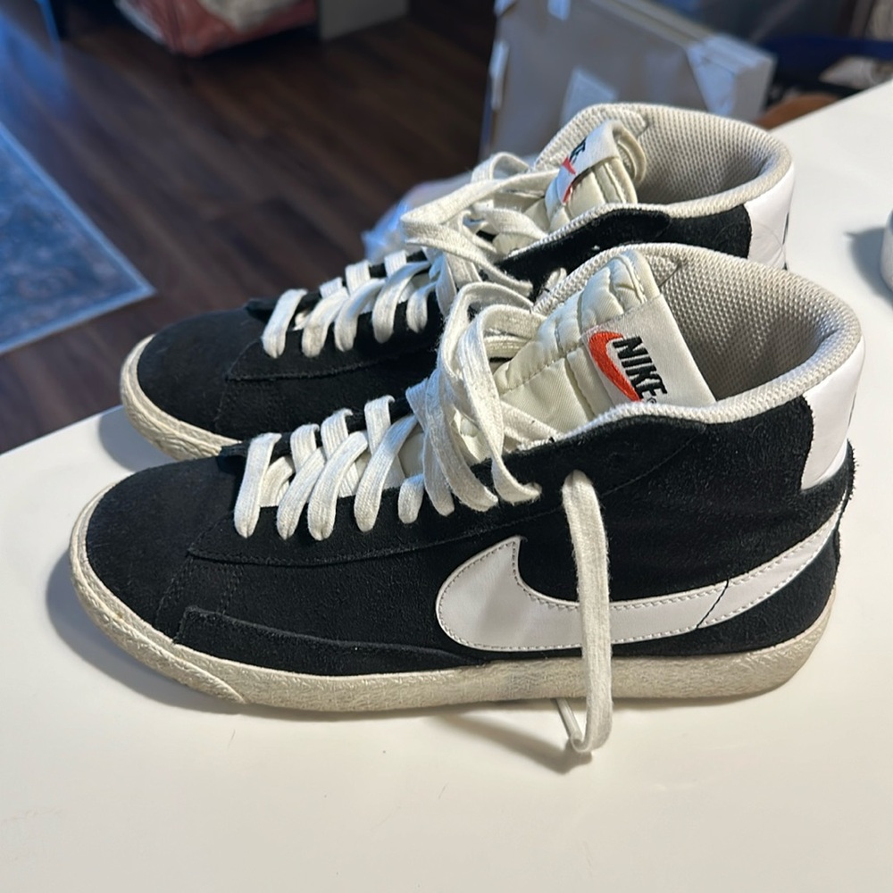 Nike Blazer Suede Mids